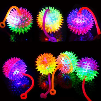 Svietiť v Tme Hračky Bicolor Light-emitting Elastické Loptu Tvorivé Zdrojov Malé Darčeky Dekompresný Loptu Blikajúce Loptu